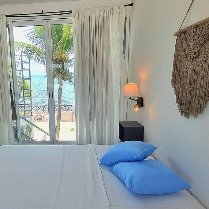 Villa House & Yacht Seaside Sunrise Haven Cancun