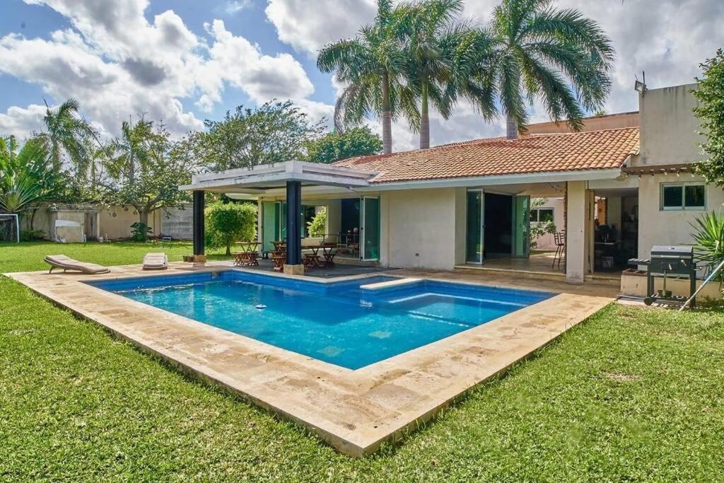 Profile 2 Villa Cancun
