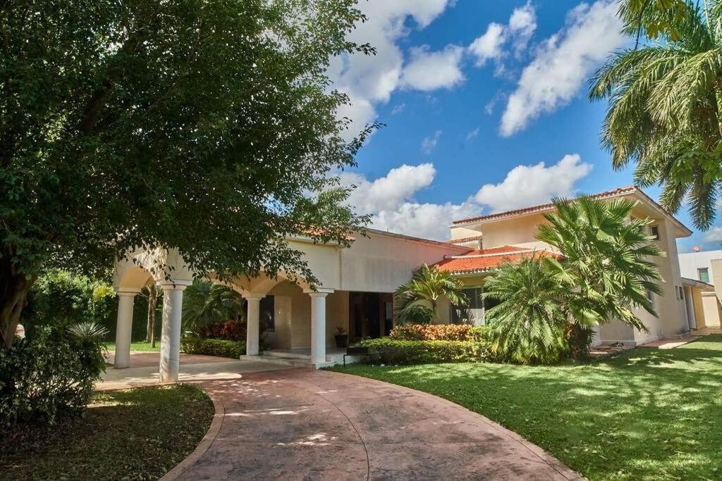 Villa Profile 2 Cancun