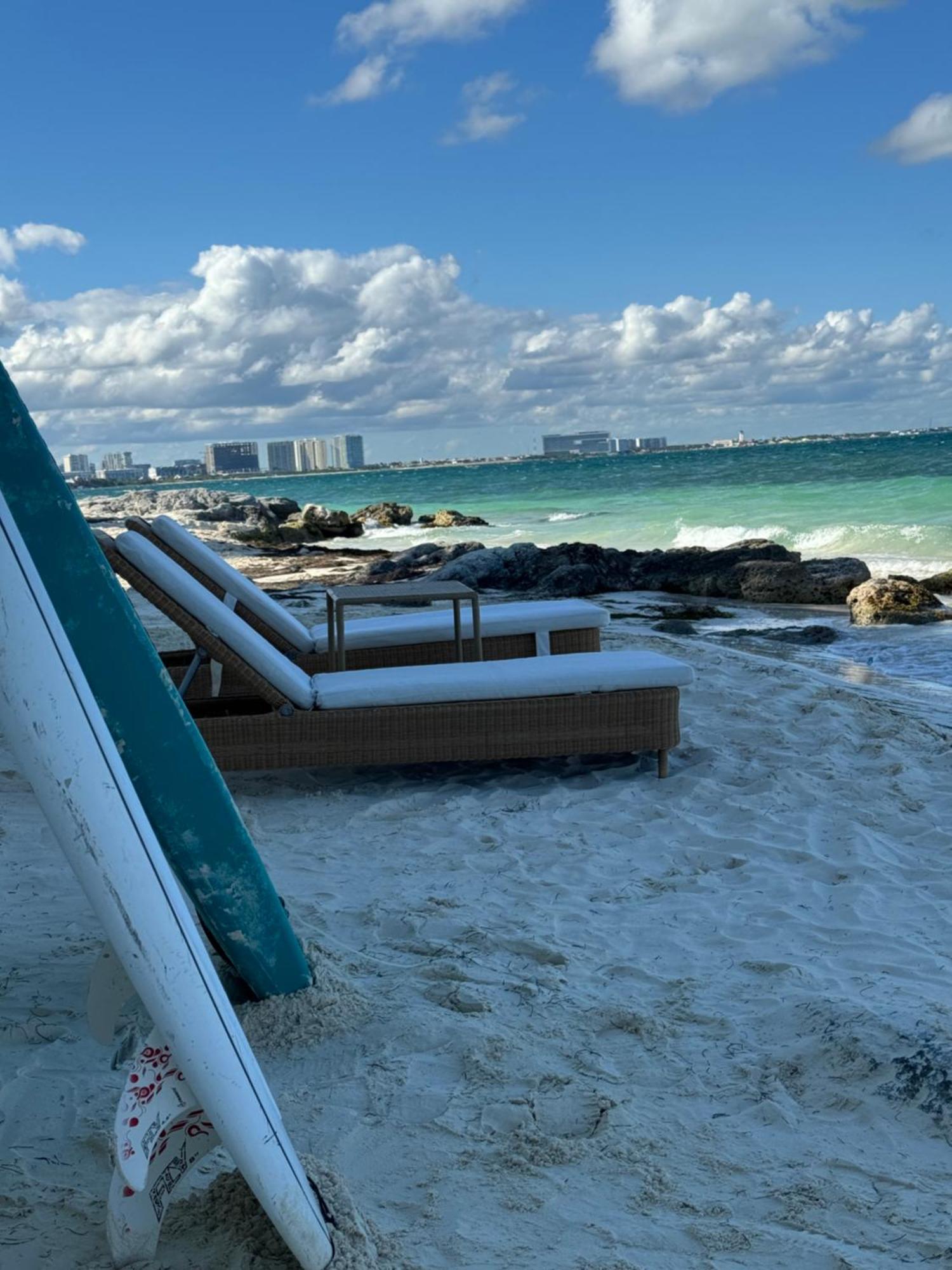 Villa Exclusive Beachfront Luxury Villa, Private Gym, Personalized 5 Star-service, Direct Access Cancun