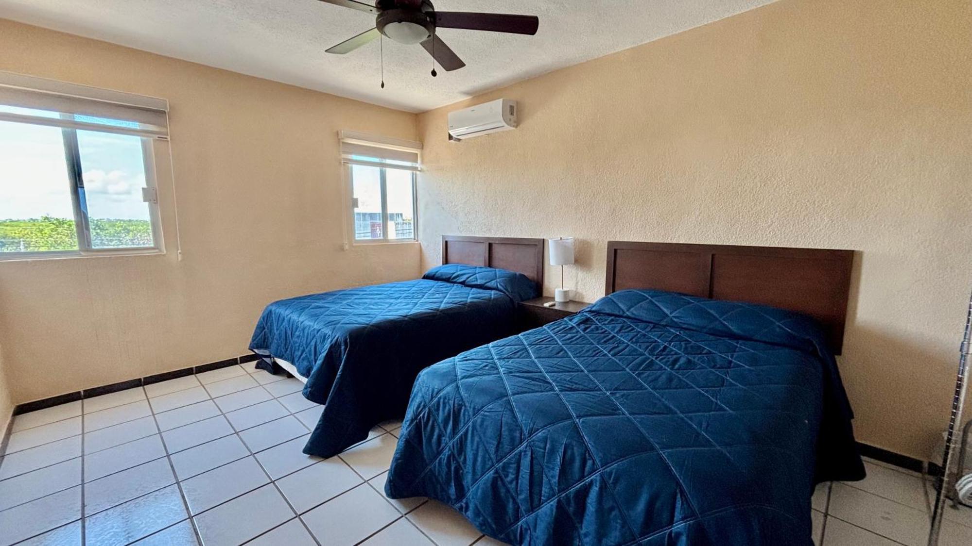 Beautiful In Front Ocean View Apartment