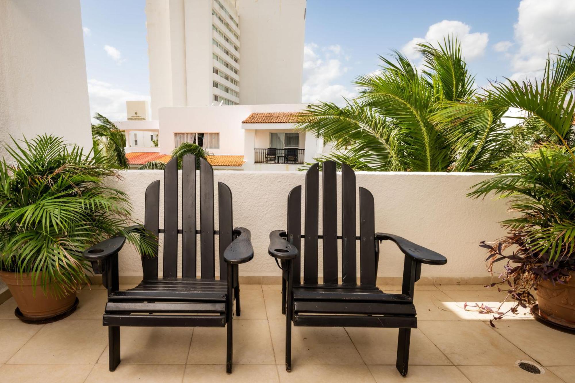 Oceanfront In Complex * Cancun