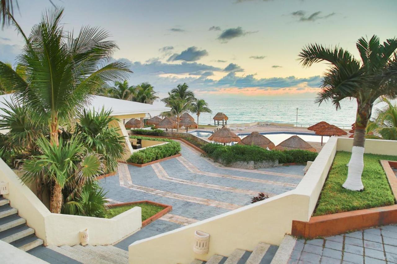 Breez Apartment Cancun