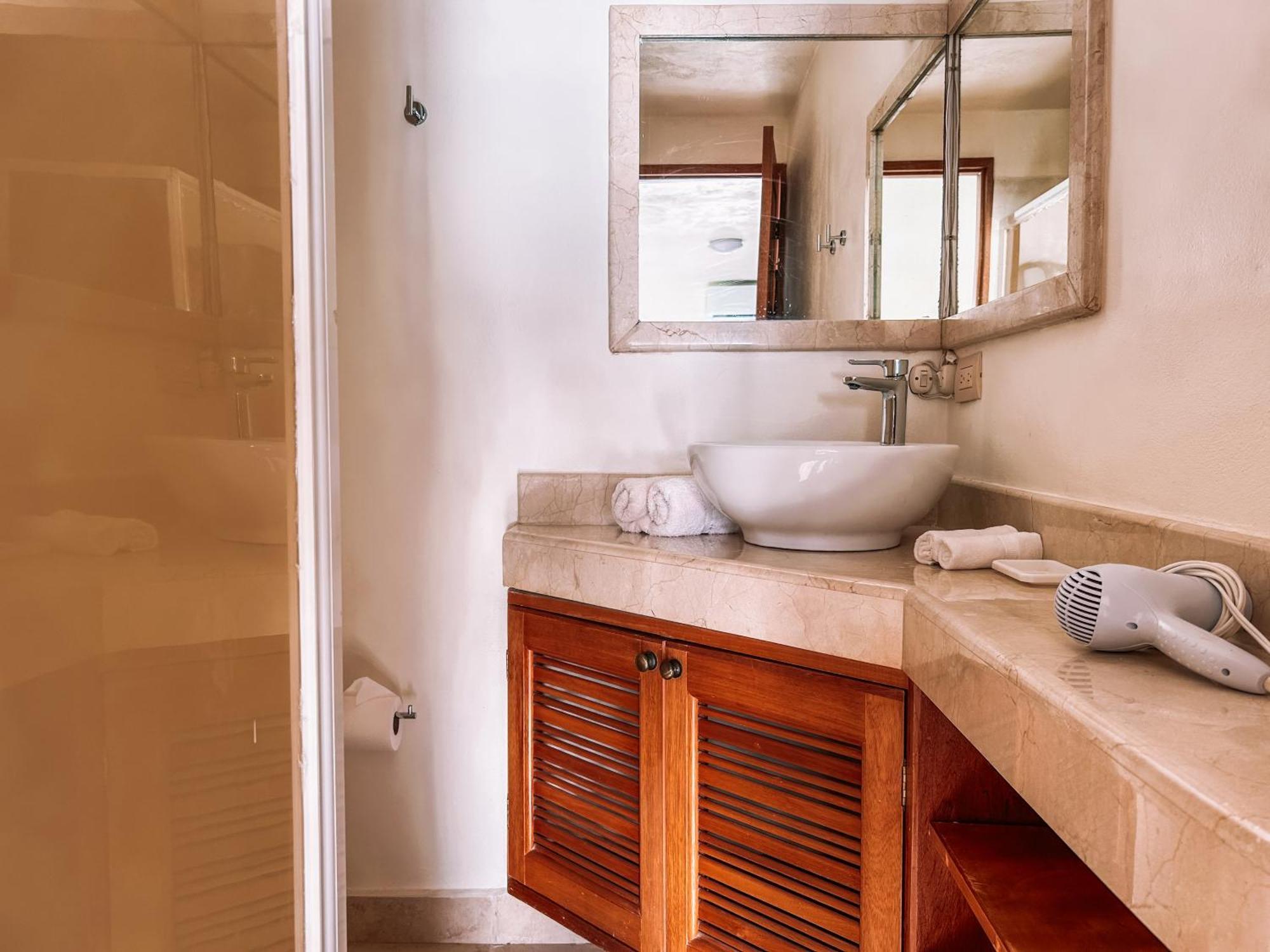 Marlin Ocean Front Villa Cancun