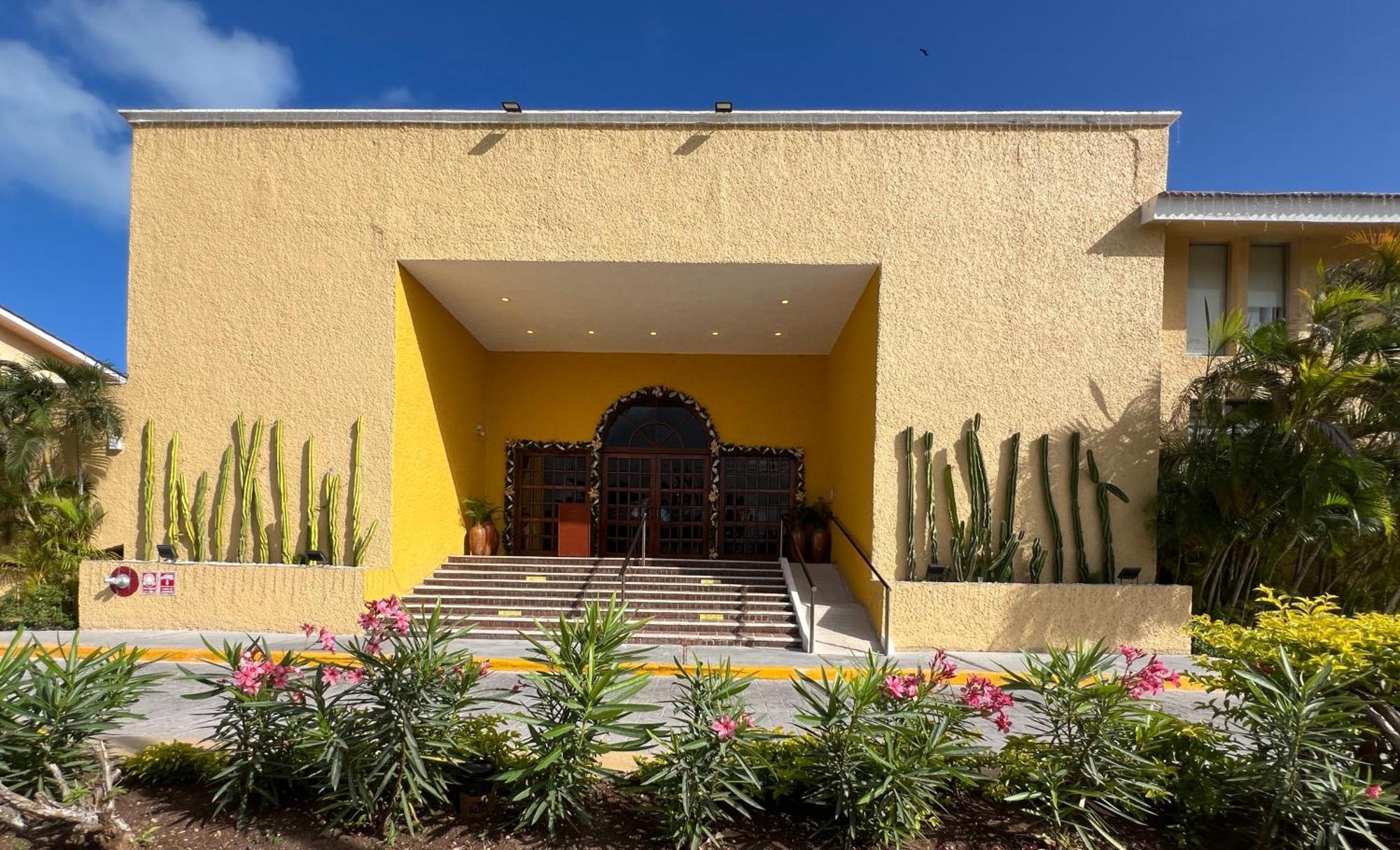 Aparthotel & Cancun