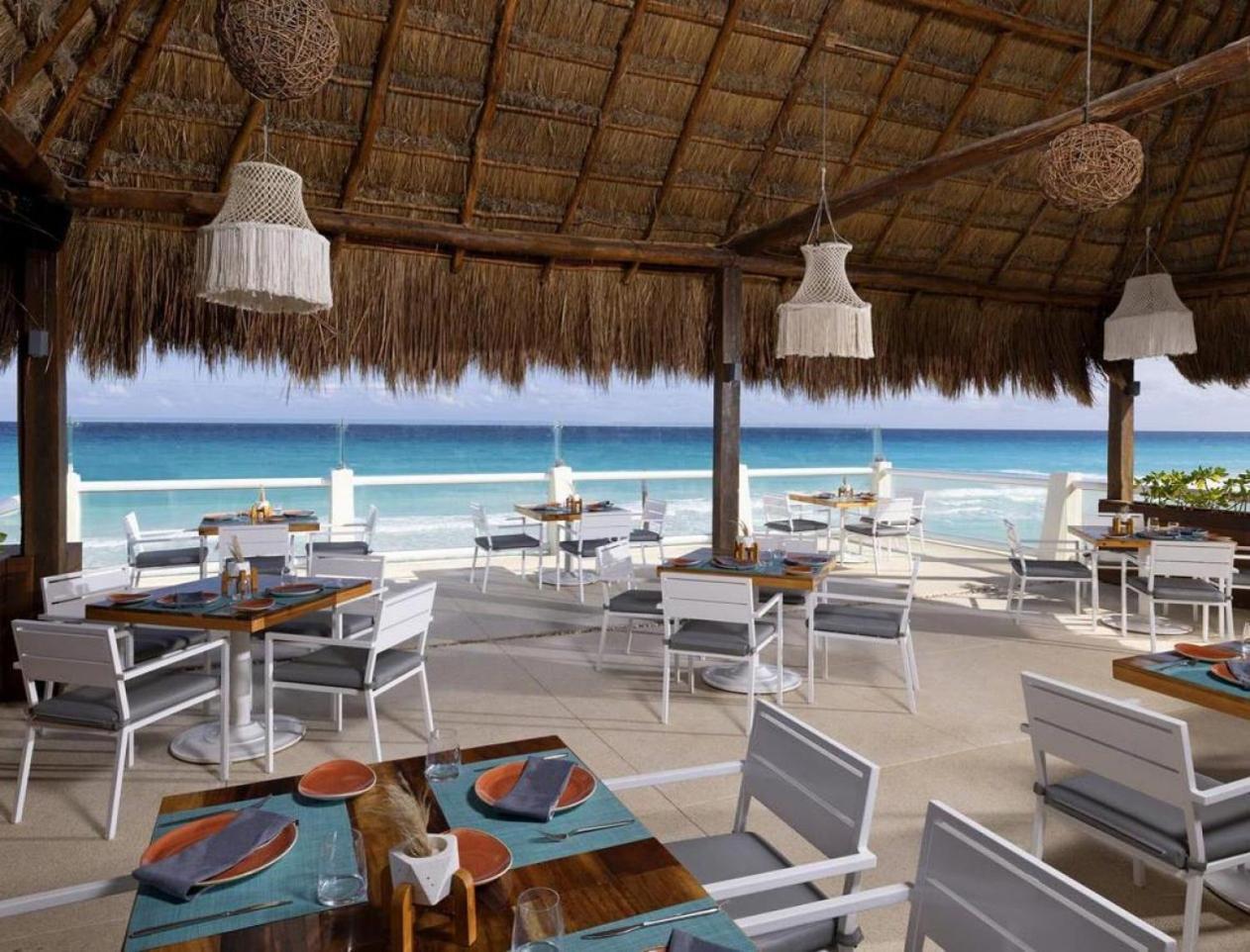 Hotel Club Melia At Paradisus 4*