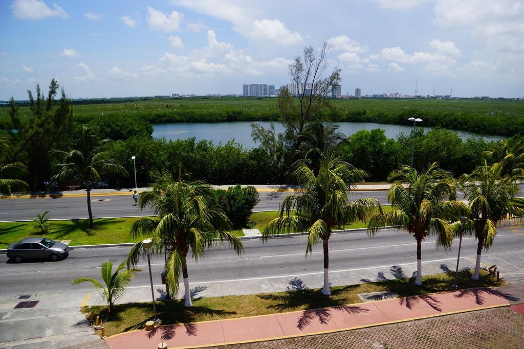 Imperial Perlas 3* Cancun