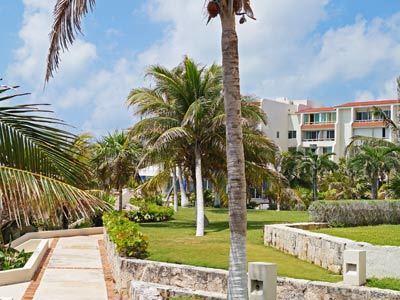Ocean Front Aparthotel 4*