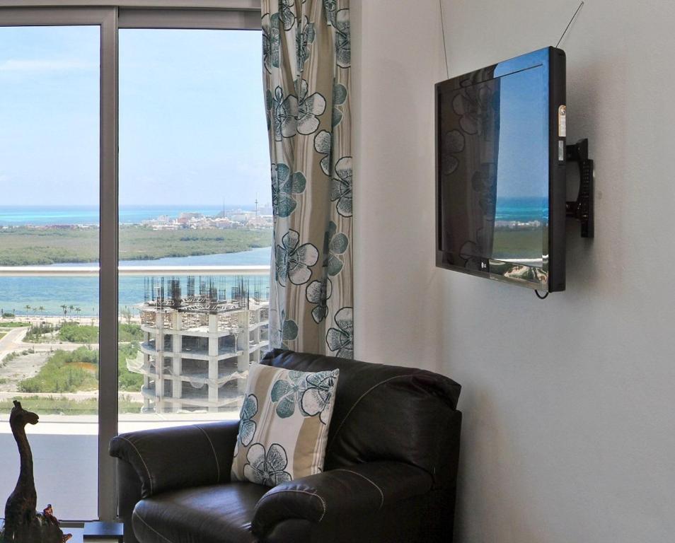 Barcelona Tower Hotel Cancun