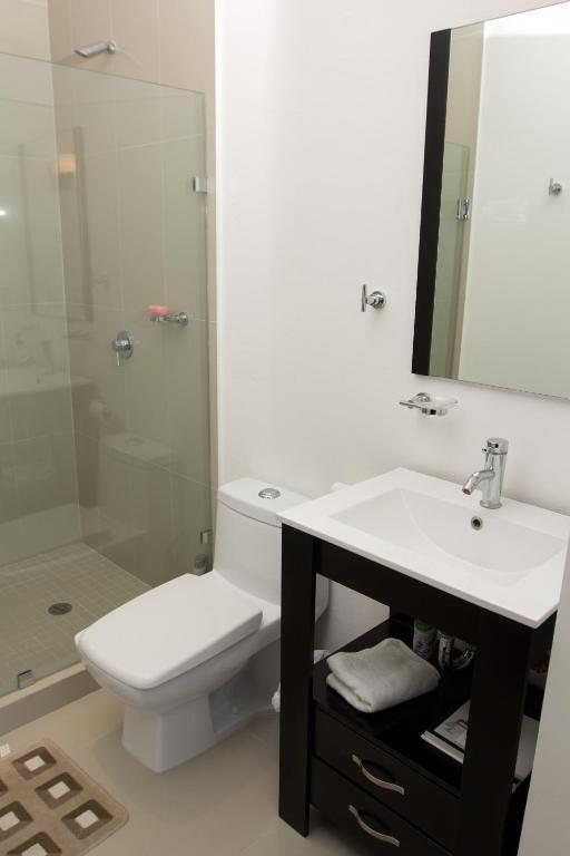 Barcelona Tower Hotel Cancun