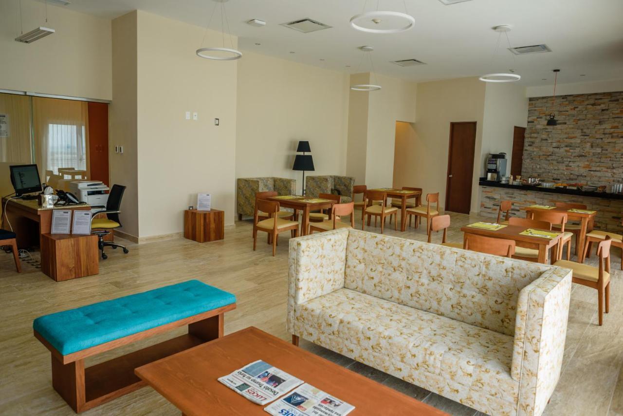 Krystal Urban Centro Hotel Cancún