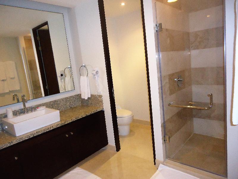 Tu Mirada Al Mar Beachfront Tower & Apartment Cancun