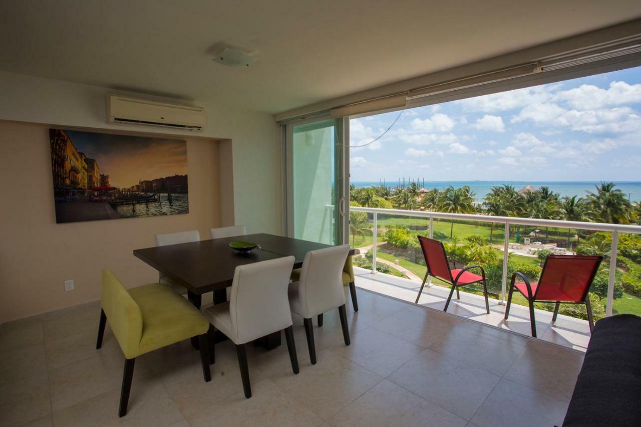 Amara Beachfront Apartment Cancun