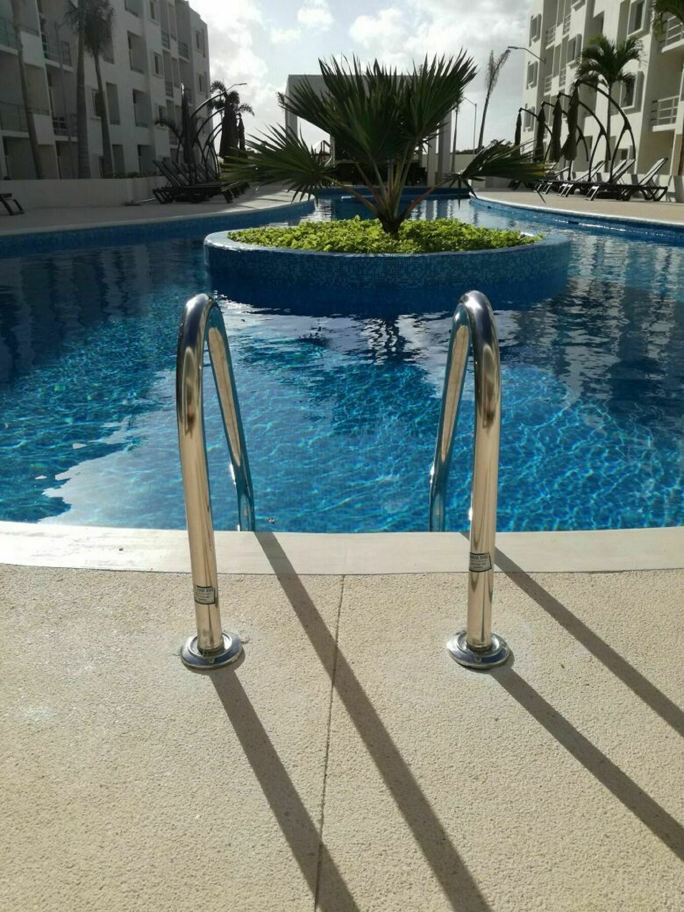 Springs Luxury By The Spot Apartment *