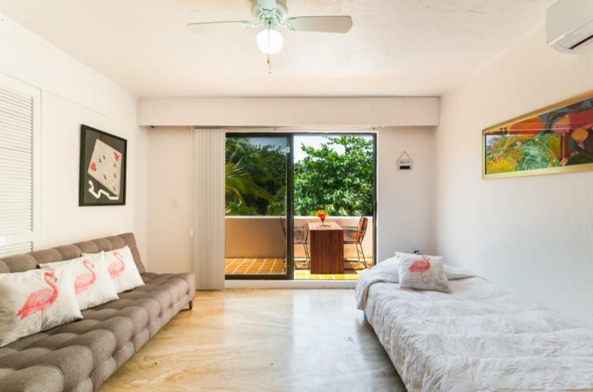 Cocoa Beach - Free Access To The Beach Apartment