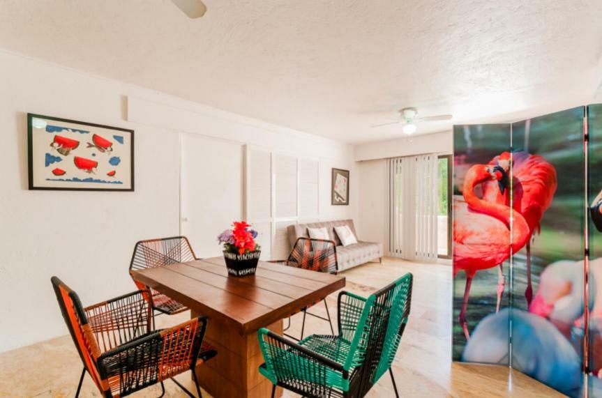 Cocoa Beach - Free Access To The Beach Apartment