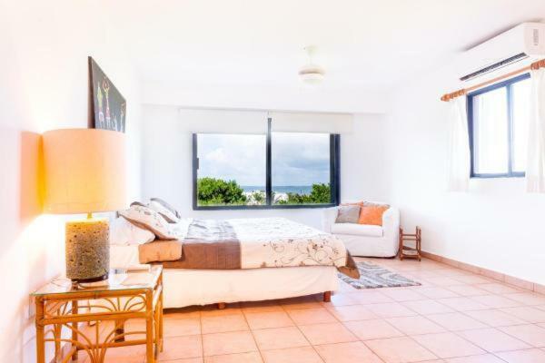 Cocoa Beach - Free Access To The Beach Apartment *