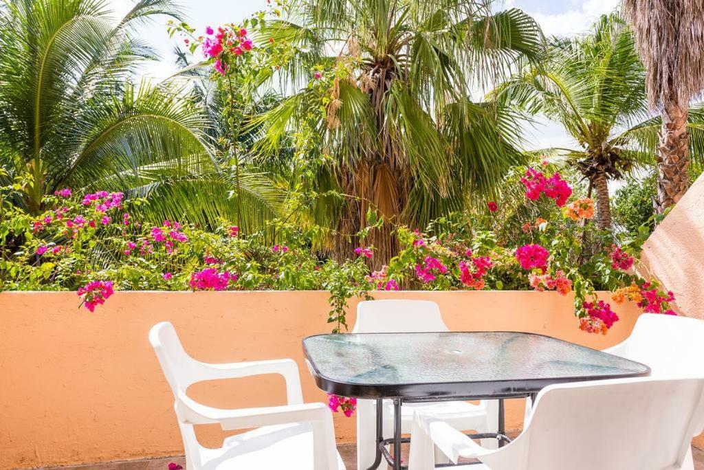 Cocoa Beach - Free Access To The Beach Apartment *