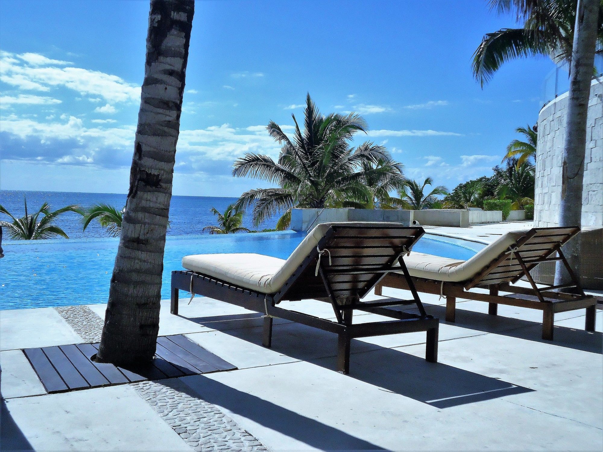 Tu Mirada Al Mar Beachfront Tower & Apartment *