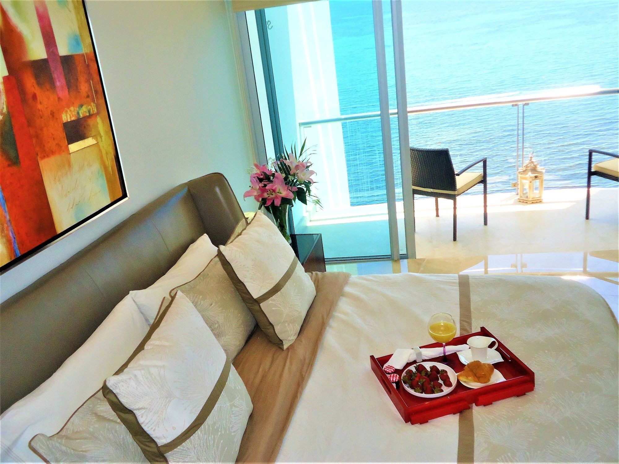 Tu Mirada Al Mar Beachfront Tower & Apartment