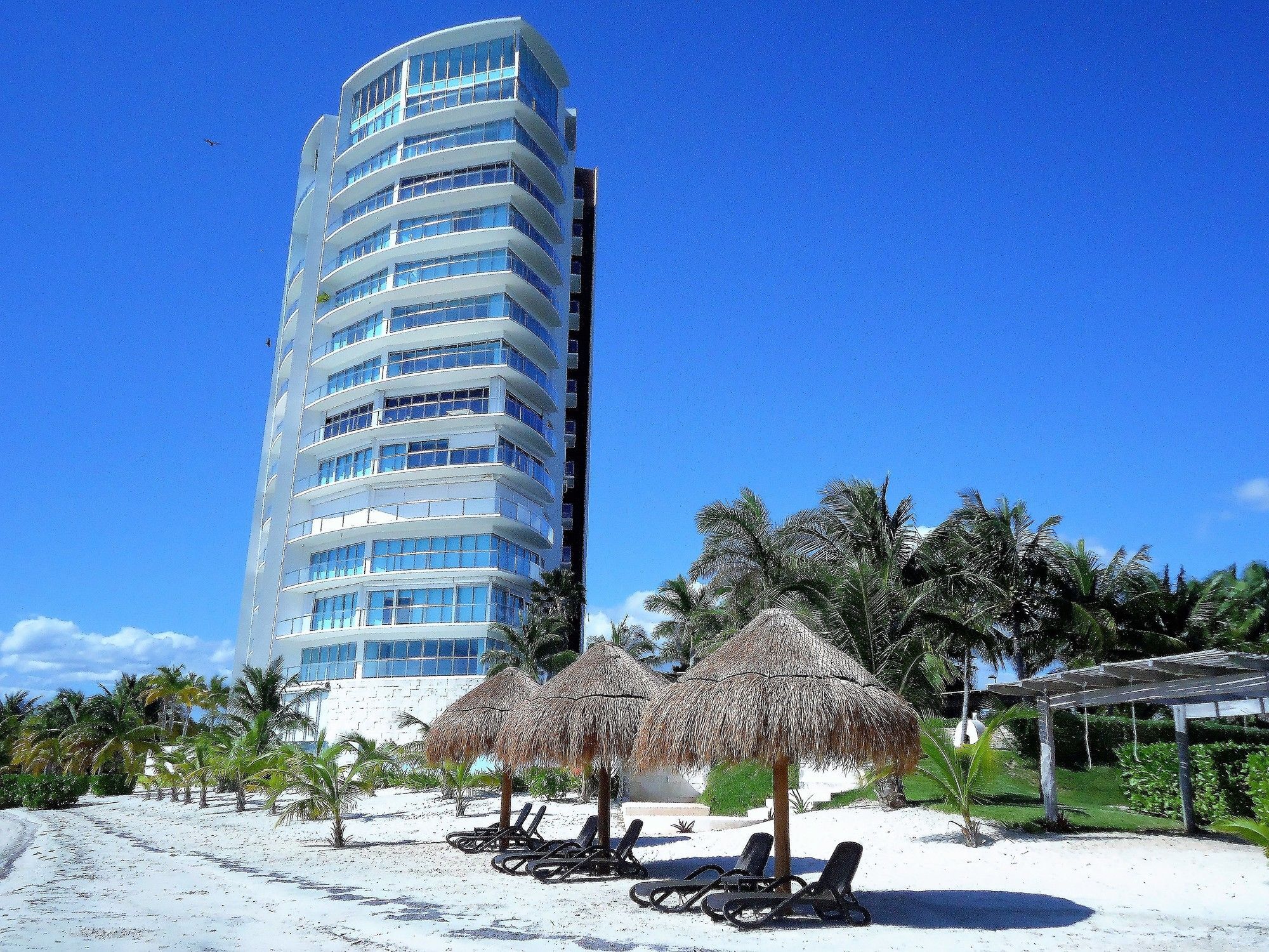 Tu Mirada Al Mar Beachfront Tower & * Cancun