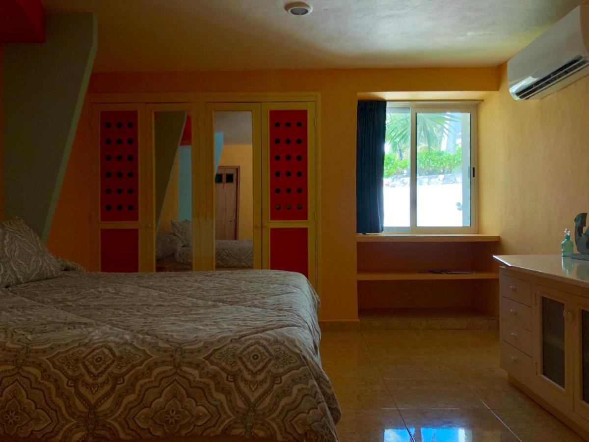 Eight Bedroom Beach House * Cancun