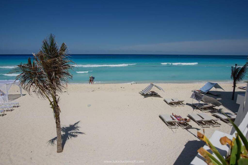 Exclusive On The Beach, Minimalist, Gym, Pool, Jacuzzi, Balcony Apartamento
