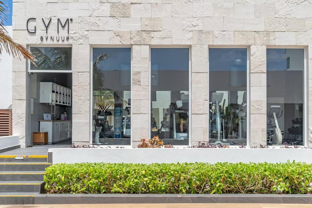 Exclusive On The Beach, Minimalist, Gym, Pool, Jacuzzi, Balcony Apartamento Cancún