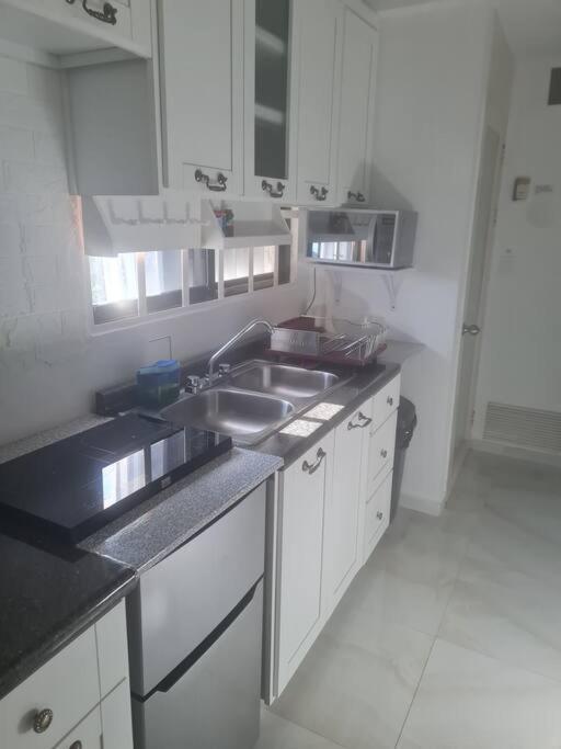 Apartment Front Zone Cancun