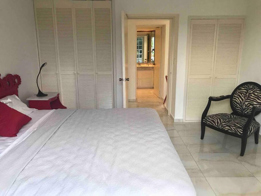 Front Zone Apartment Cancun