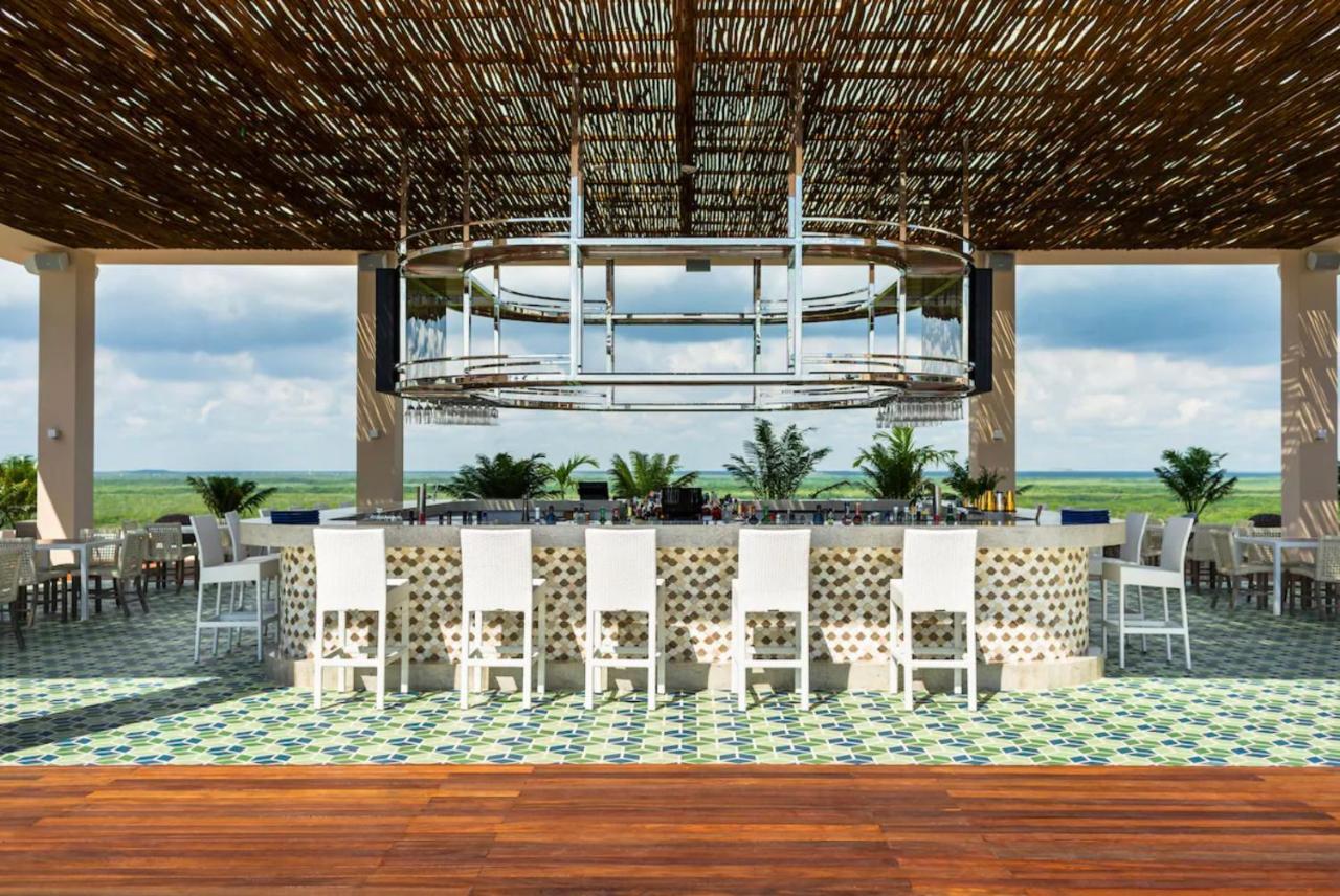 5 Diamond Luxury Resort! Cancun