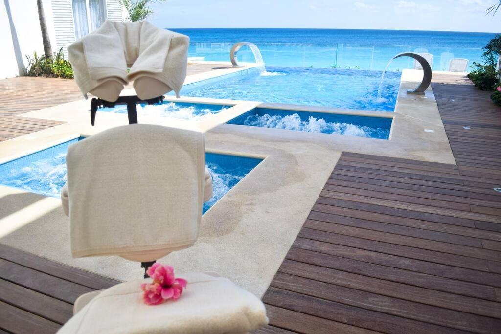 Brand New At The 3d Cancun
