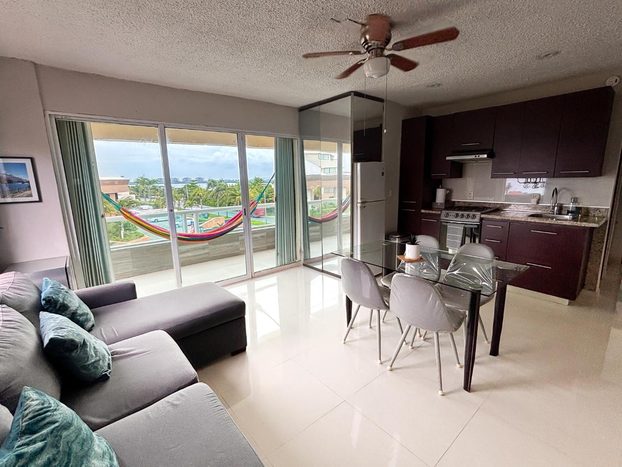 Apartment Beach Apartment With Balcony And View, Brisas Cancun Hotel Zone, 1 Bedroom Cancun