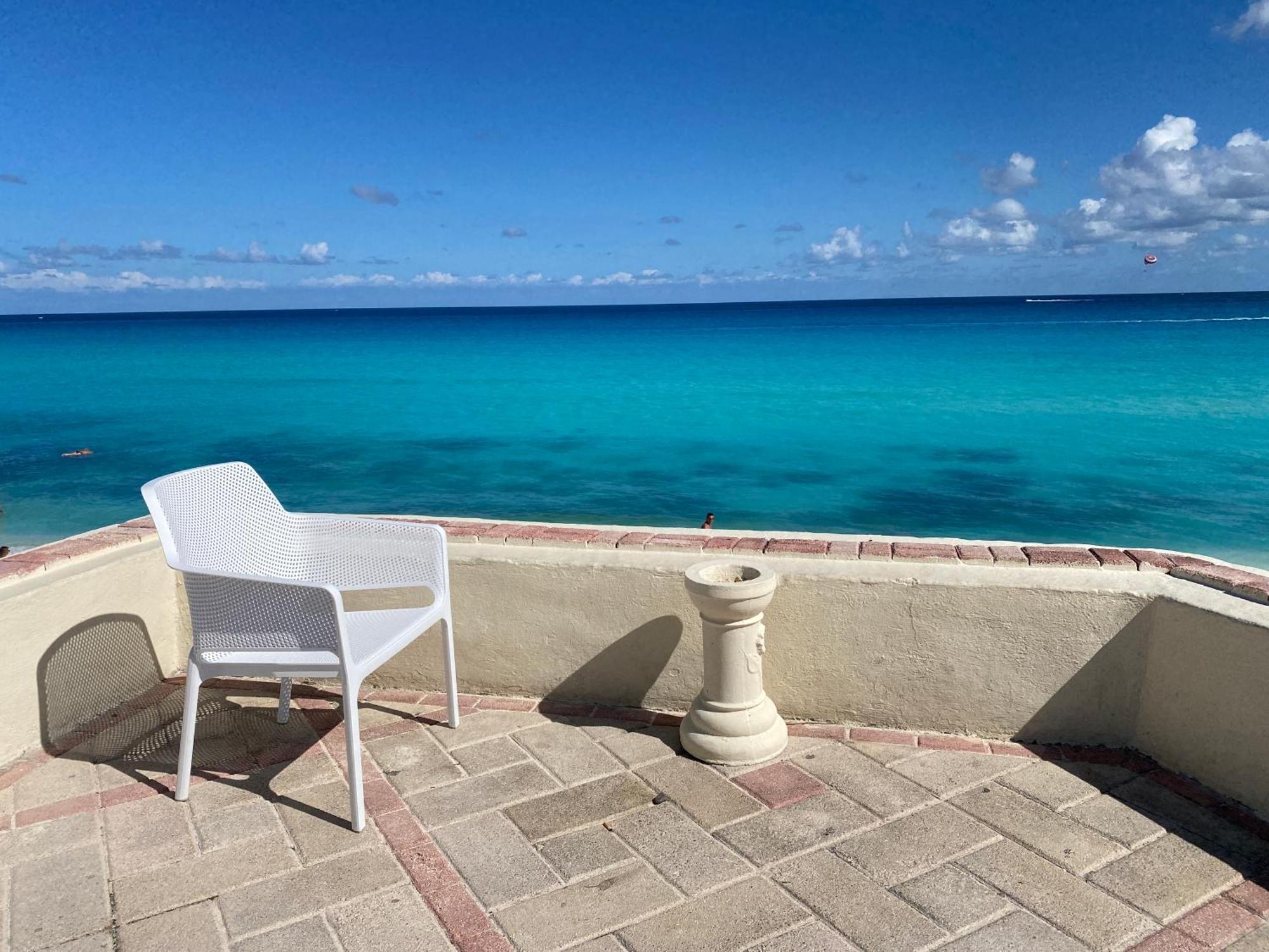 Beach Apartment With Balcony And View, Brisas Cancun Hotel Zone, 1 Bedroom * Cancun