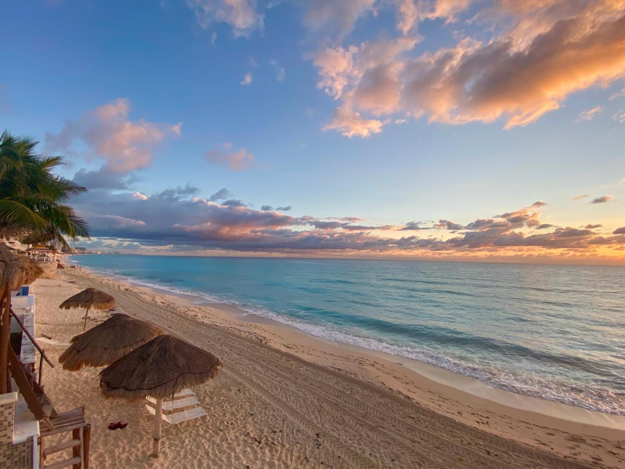 Beach Apartment With Balcony And View, Brisas Cancun Hotel Zone, 1 Bedroom Cancun