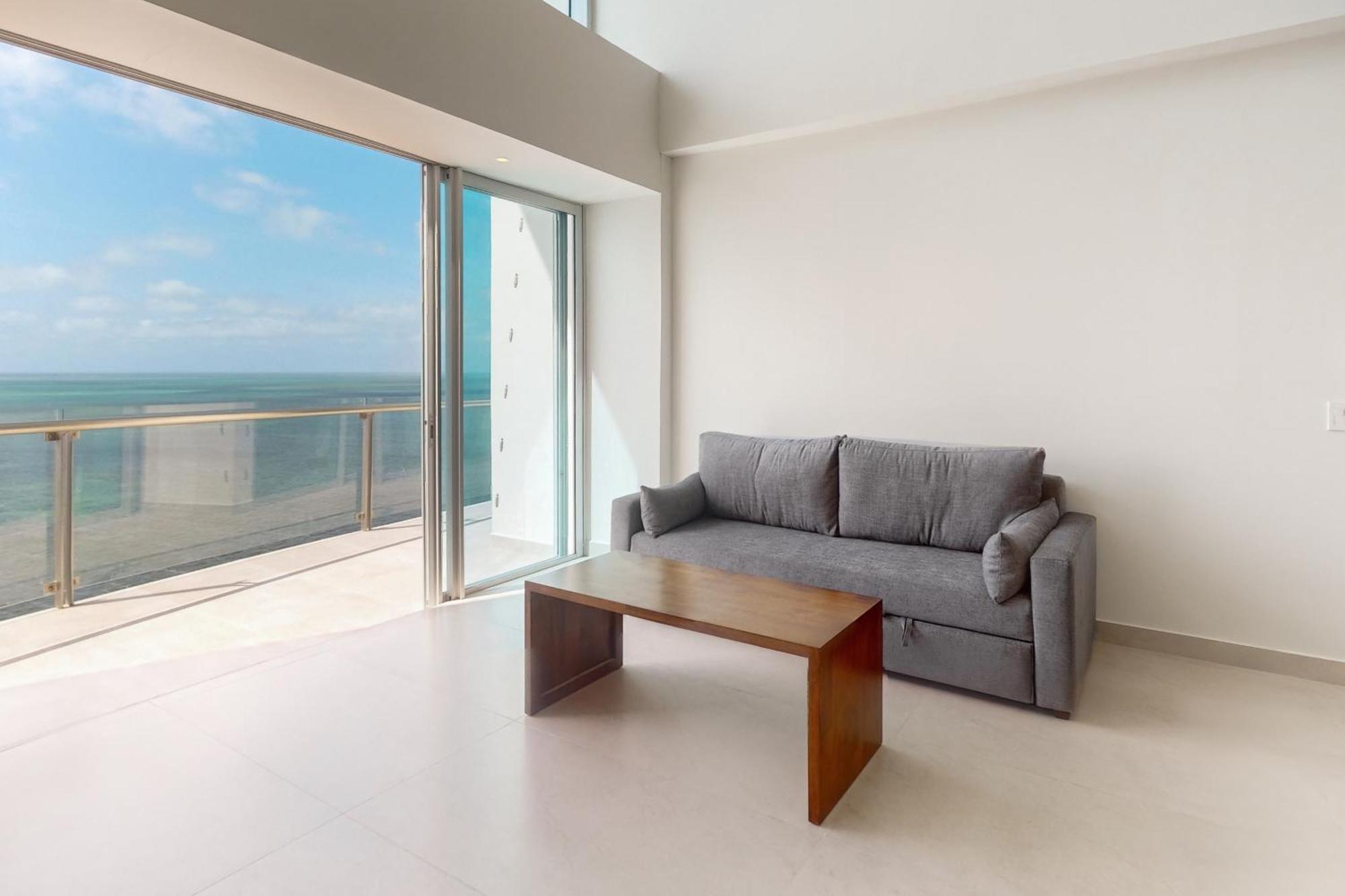 Torre Peninsula 11b Apartment *