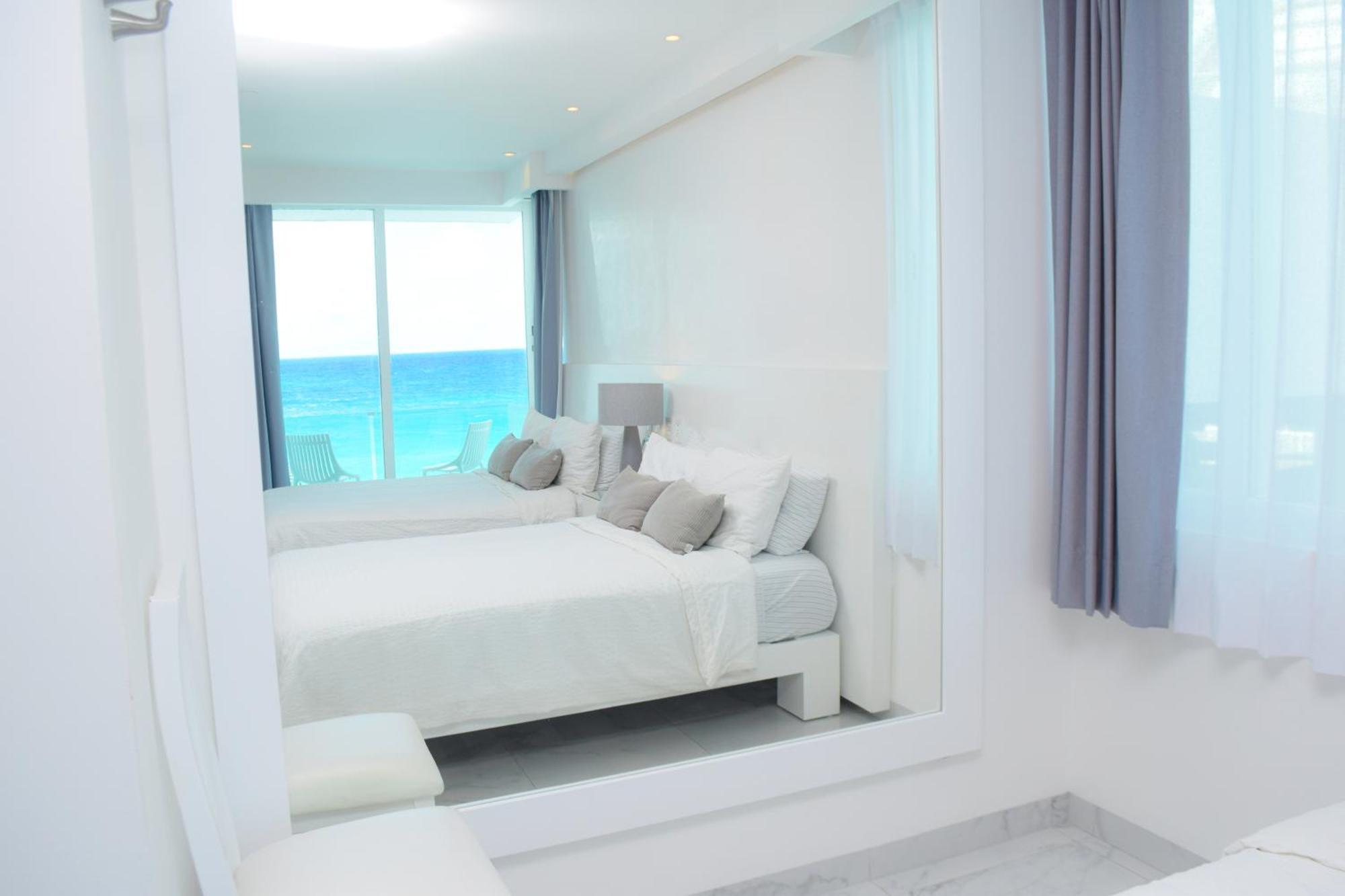Exclusive On The Beach, Minimalist, Gym, Pool, Jacuzzi, Balcony Cancún