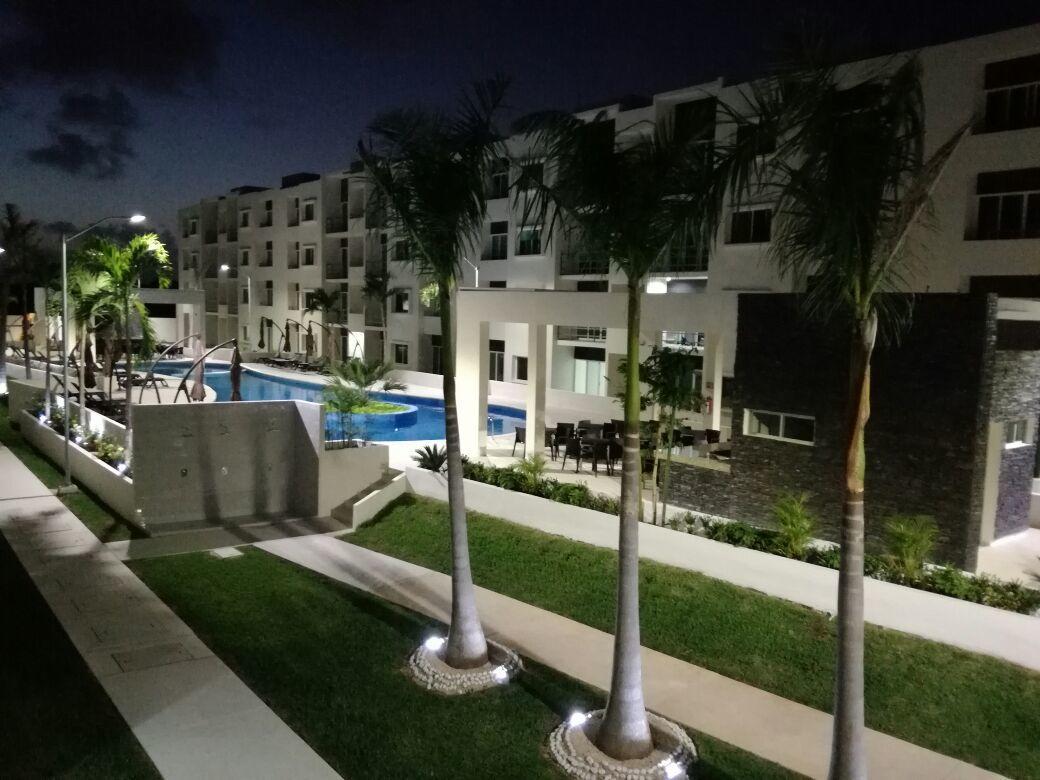 Springs Luxury By The Spot Apartment *
