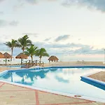 Beach Apartment With Terrace Ocean View, Brisas Cancun 1 Bdrm Hotel Zone