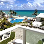 Beach Apartment With Terrace Ocean View, Brisas Cancun 1 Bdrm Hotel Zone