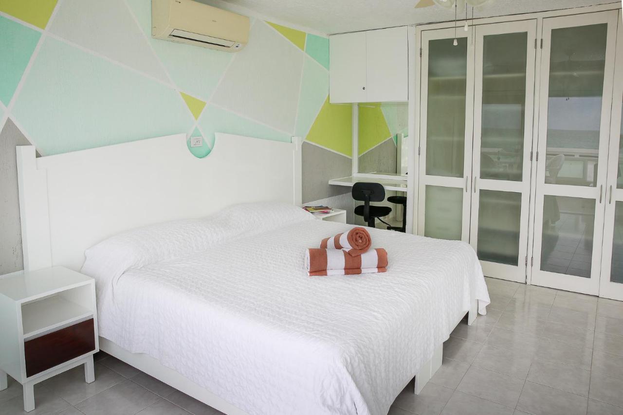 Apartment With Terrace Ocean View, Brisas 1 Bdrm Zone *