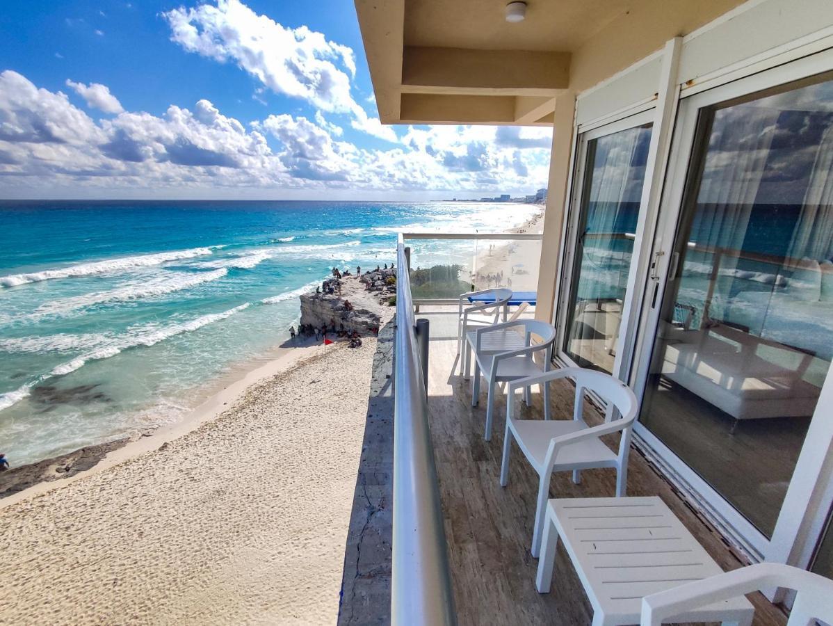 Paradise Beachfront & Nightlife Heart Apartment