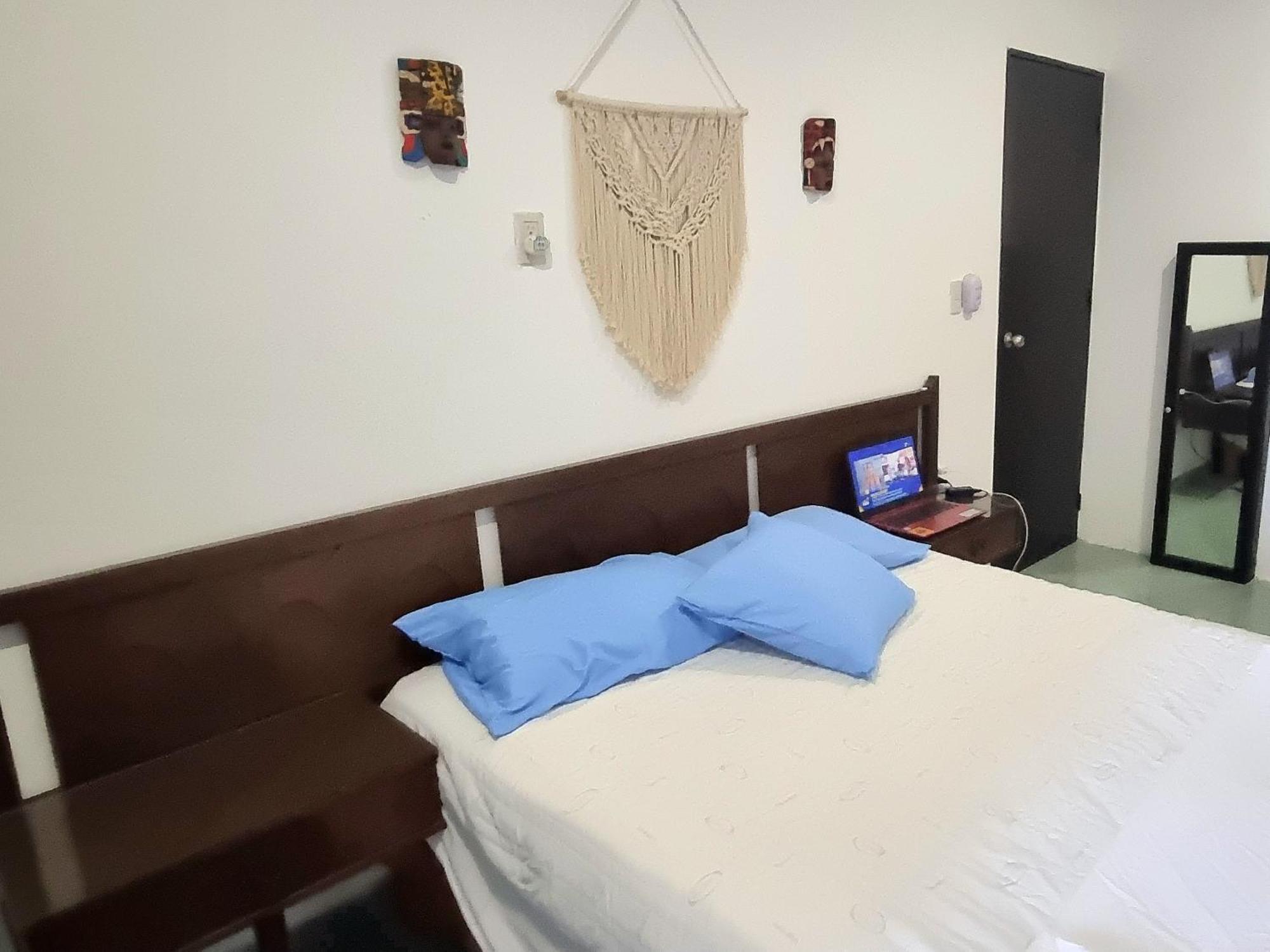 Apartment On The - Seaside Sunrise Haven 3 Bedrooms Sea View *