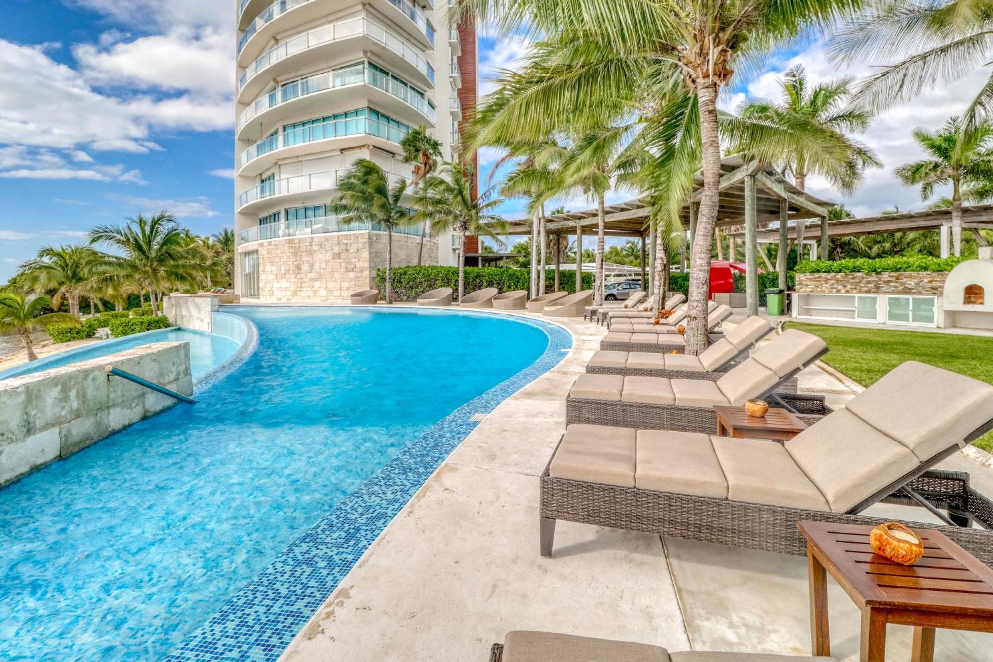 Apartment Torre Peninsula 11-b