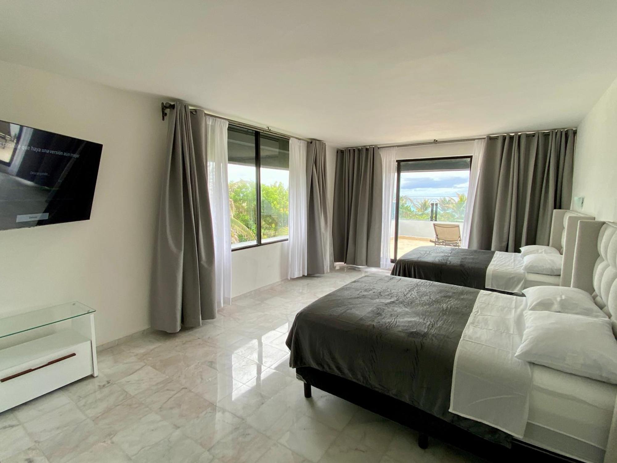In Ocean Front Aparthotel Cancun