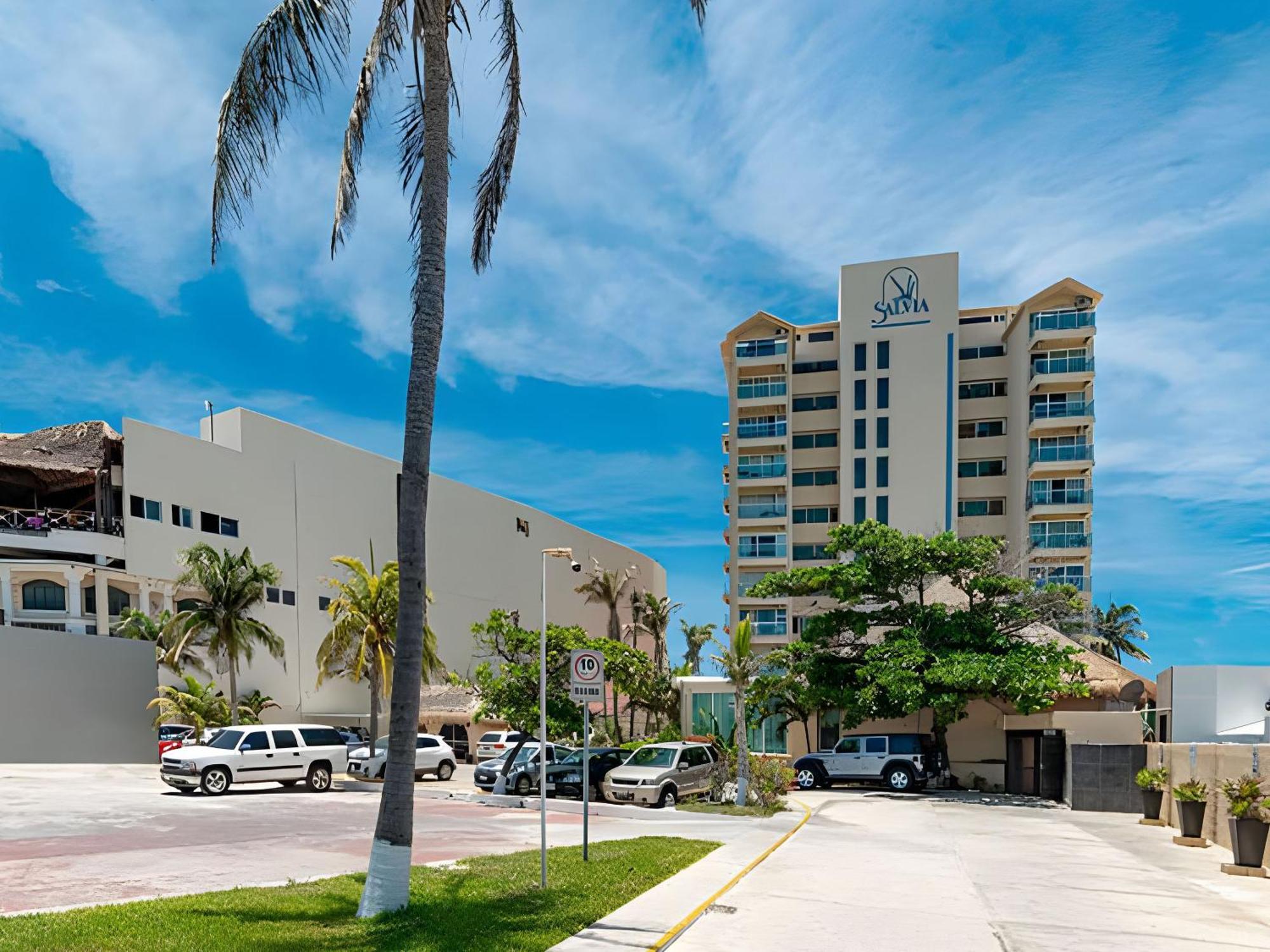 Apartment Paradise Beachfront & Nightlife Heart