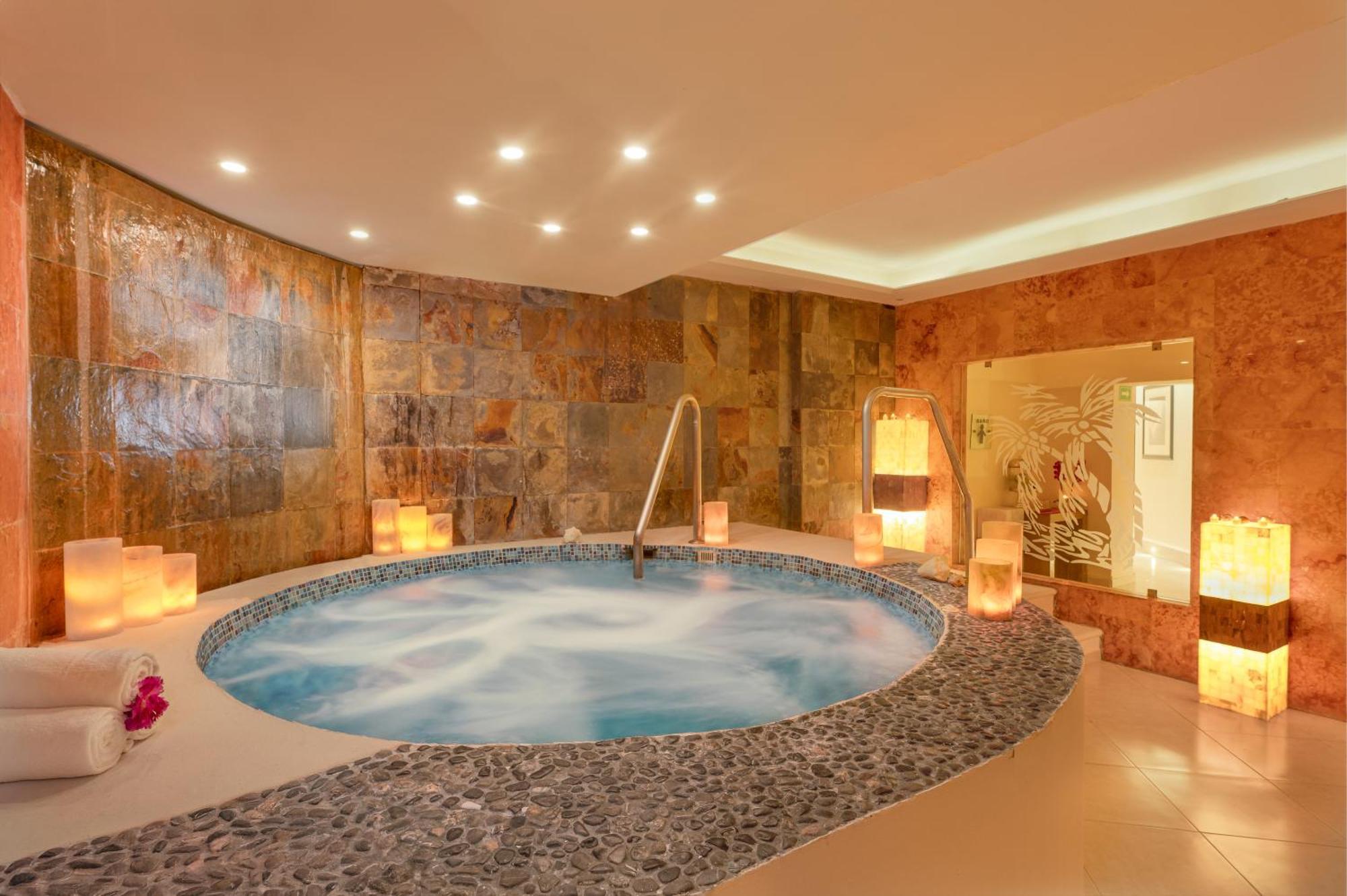 Royal Solaris Resort 4*
