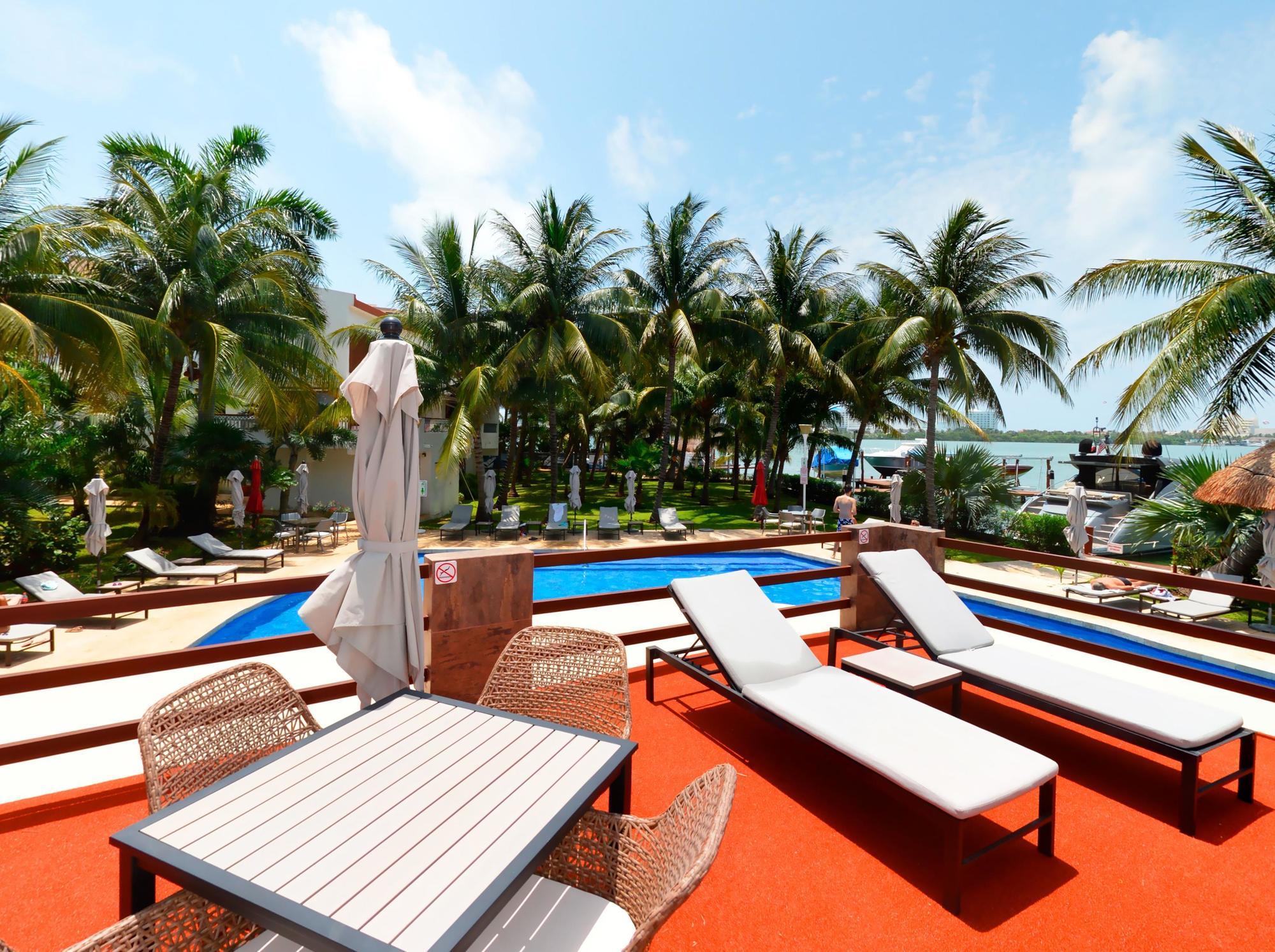 Sina - Solo Adultos Cancun