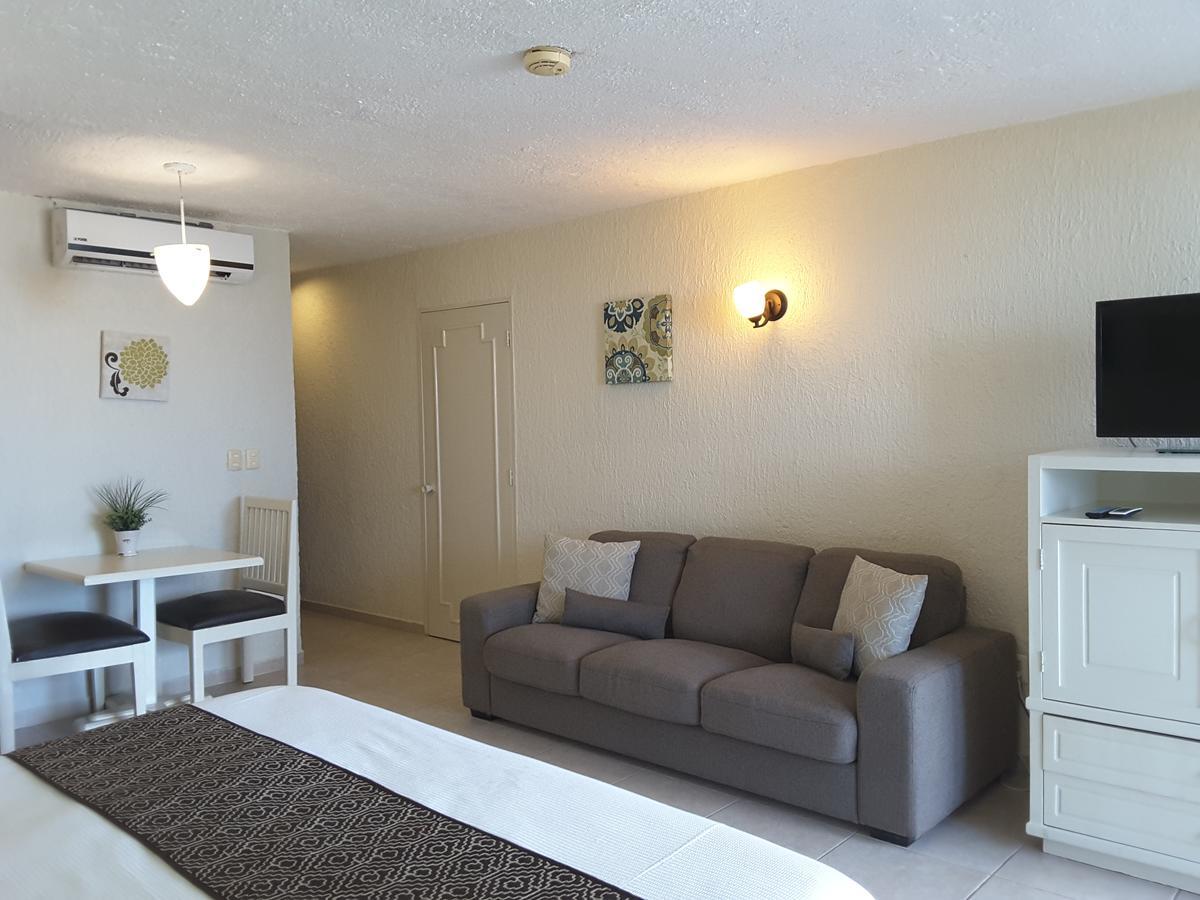 Amigo Aparthotel 3*