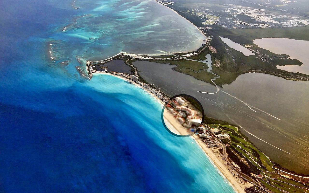 Eight Bedroom Beach House Villa Cancun